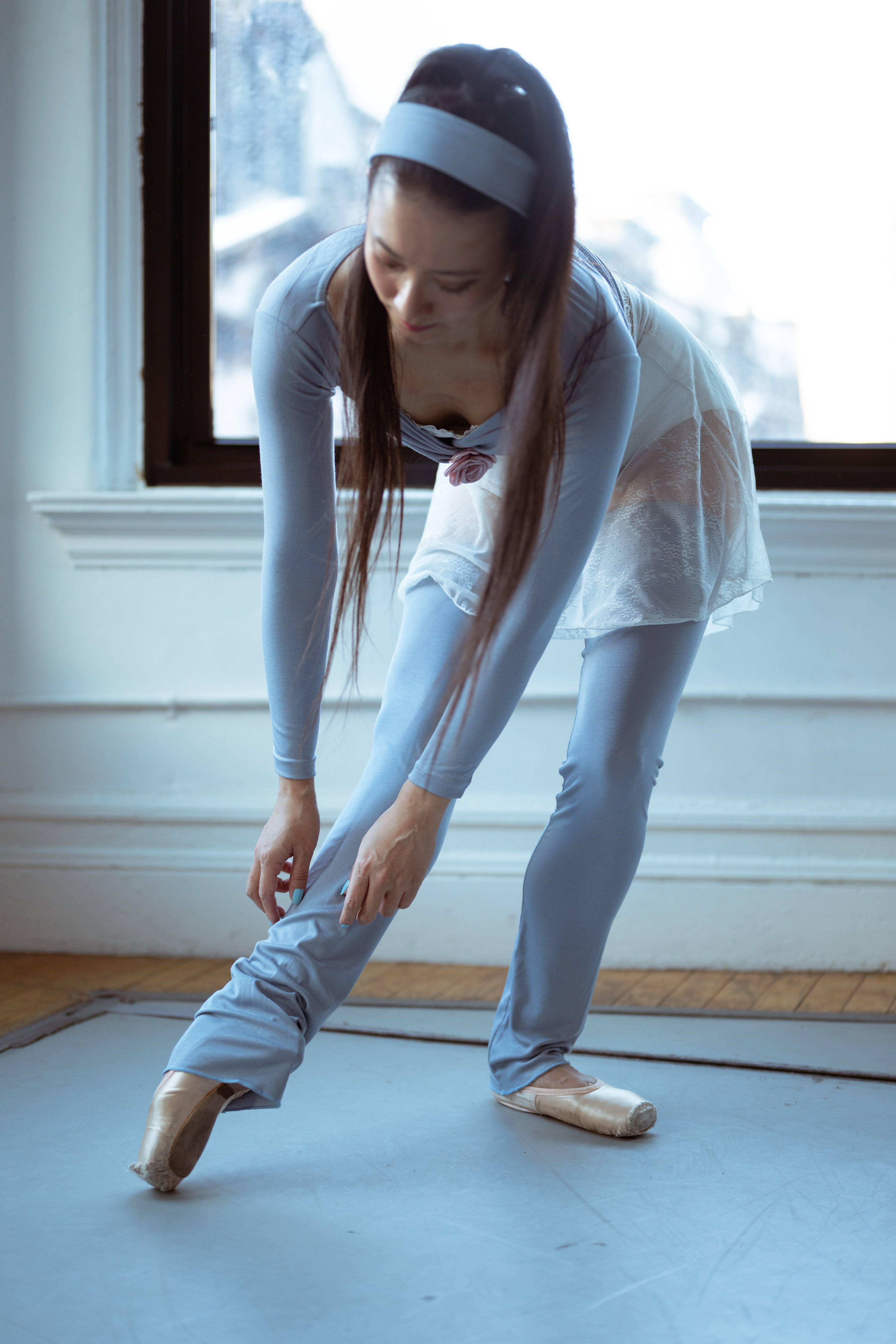 Flora Legwarmer smoky blue details