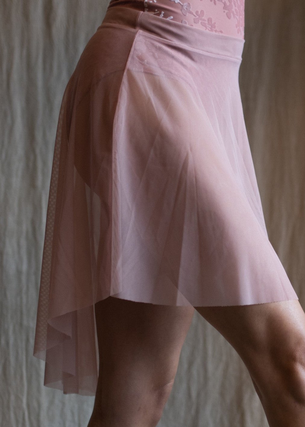 Ava Mesh Skirt - Mesh pull-up ballet skirt dusty pink side