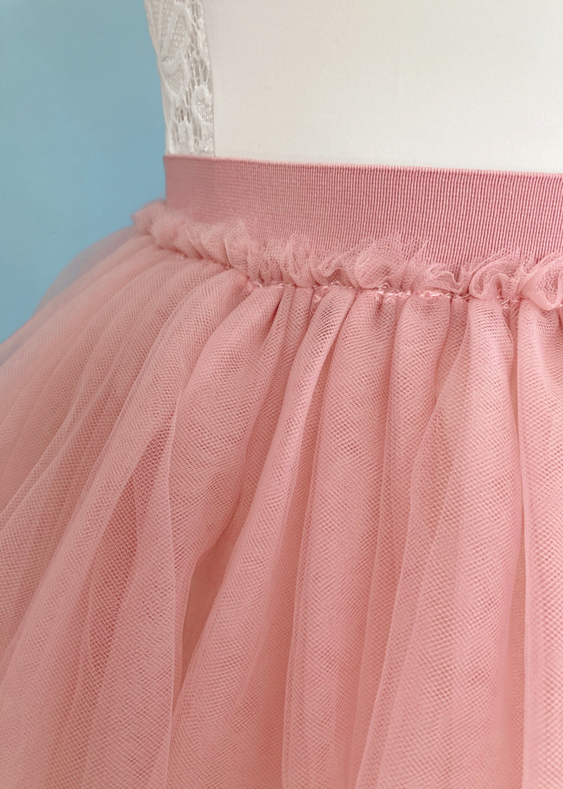 Short Tutu Pierina - Pull-Up Tulle Short Tutu details dusty pink